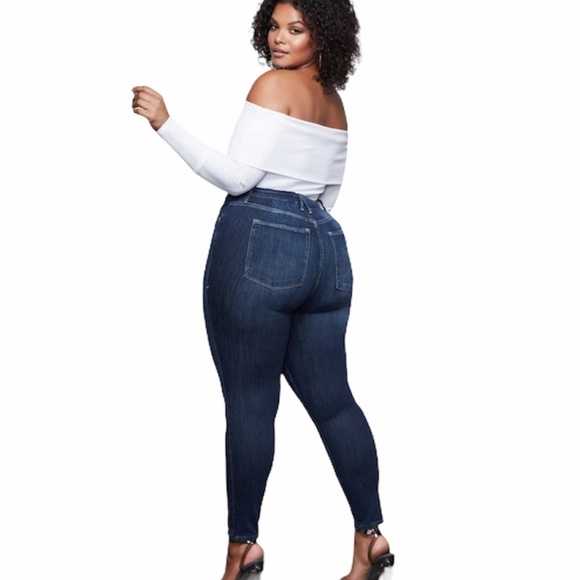 Good American Good Legs Crop Super Stretch Jeans - Picture 4 of 16